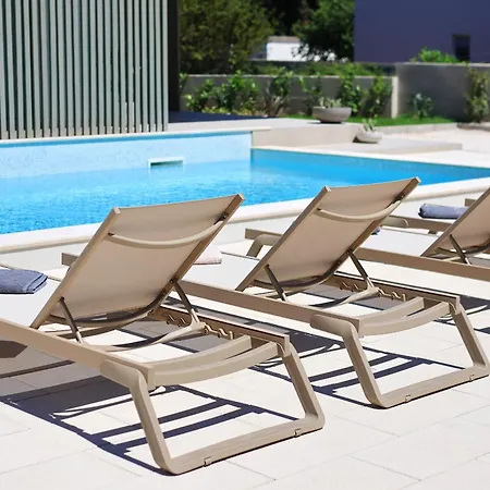 Villa Luxury La Casa With Heated Pool And Sauna Bibinje
