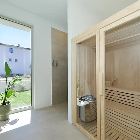Villa Luxury La Casa With Heated Pool And Sauna