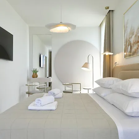 Villa Luxury La Casa With Heated Pool And Sauna *