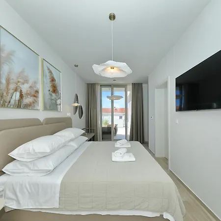 Villa Luxury La Casa With Heated Pool And Sauna *