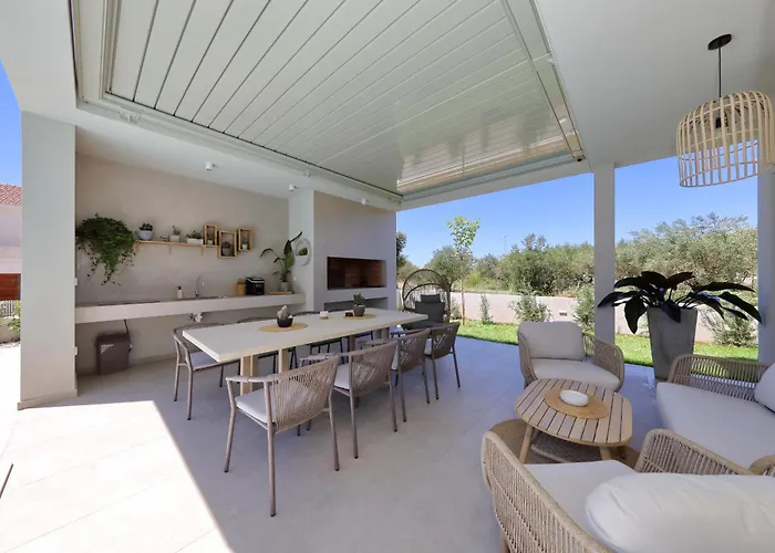 Villa Luxury La Casa With Heated Pool And Sauna Bibinje