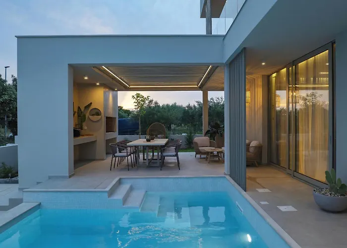 Villa Luxury La Casa With Heated Pool And Sauna Bibinje