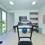 Luxury La Casa With Heated Pool And Sauna بيبينيا