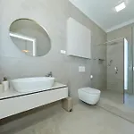 Luxury La Casa With Heated Pool And Sauna