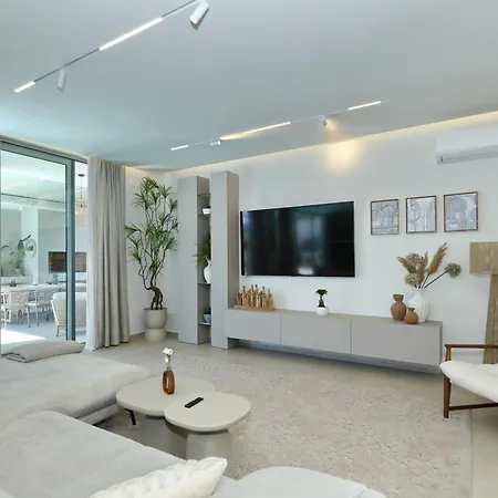 Luxury La Casa With Heated Pool And Sauna * Bibinje