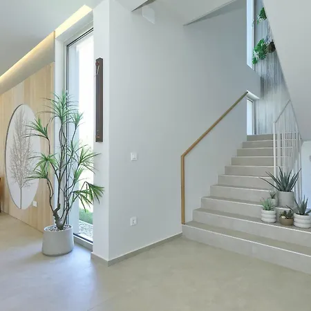 Luxury La Casa With Heated Pool And Sauna Bibinje