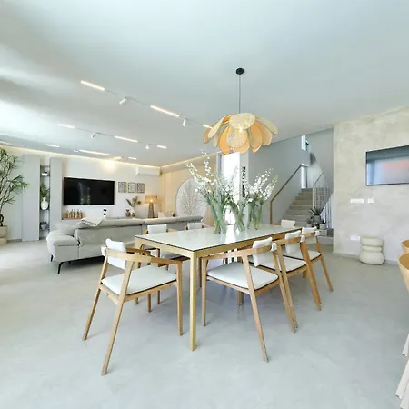Villa Luxury La Casa With Heated Pool And Sauna *
