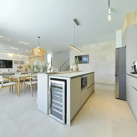 Luxury La Casa With Heated Pool And Sauna
