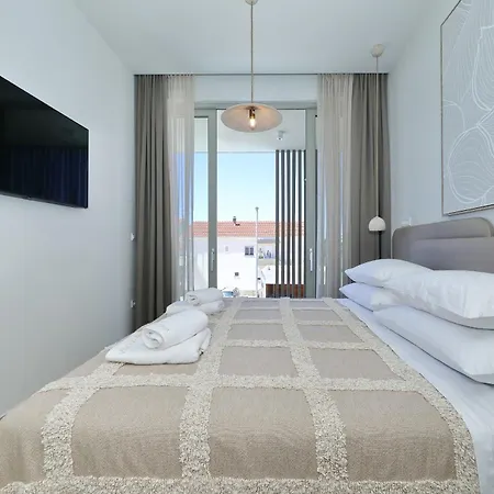 Luxury La Casa With Heated Pool And Sauna Villa