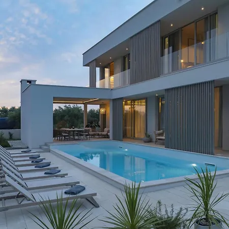Villa Luxury La Casa With Heated Pool And Sauna *