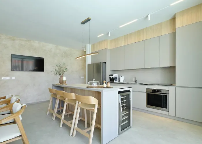 Luxury La Casa With Heated Pool And Sauna * Bibinje
