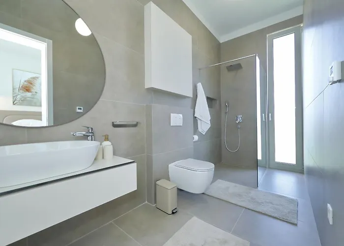 ヴィラ Luxury La Casa With Heated Pool And Sauna *