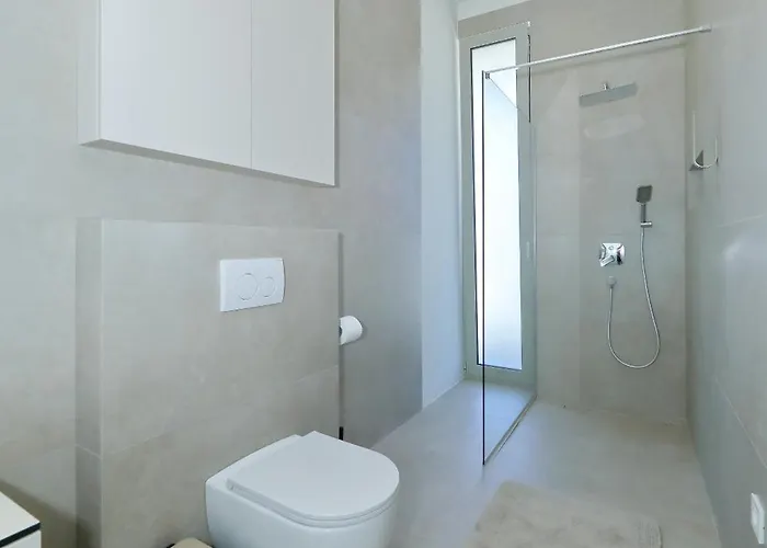 Luxury La Casa With Heated Pool And Sauna Villa