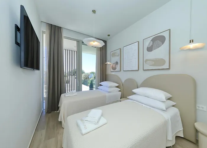 Luxury La Casa With Heated Pool And Sauna ヴィラ