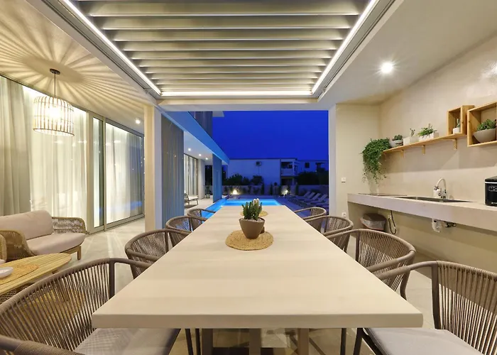 Villa Luxury La Casa With Heated Pool And Sauna